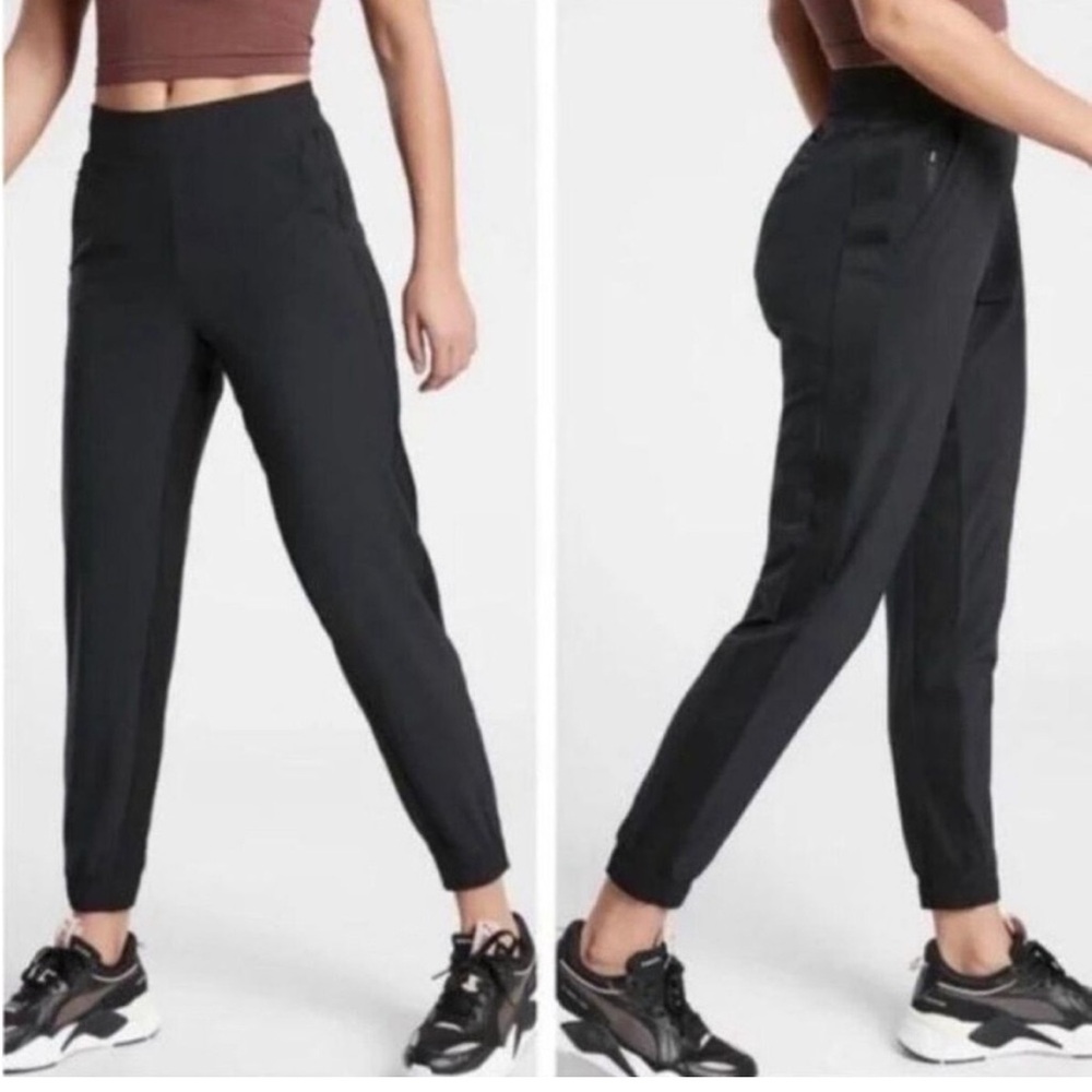 Athleta 6 Tall Black Textured Brooklyn Joggers